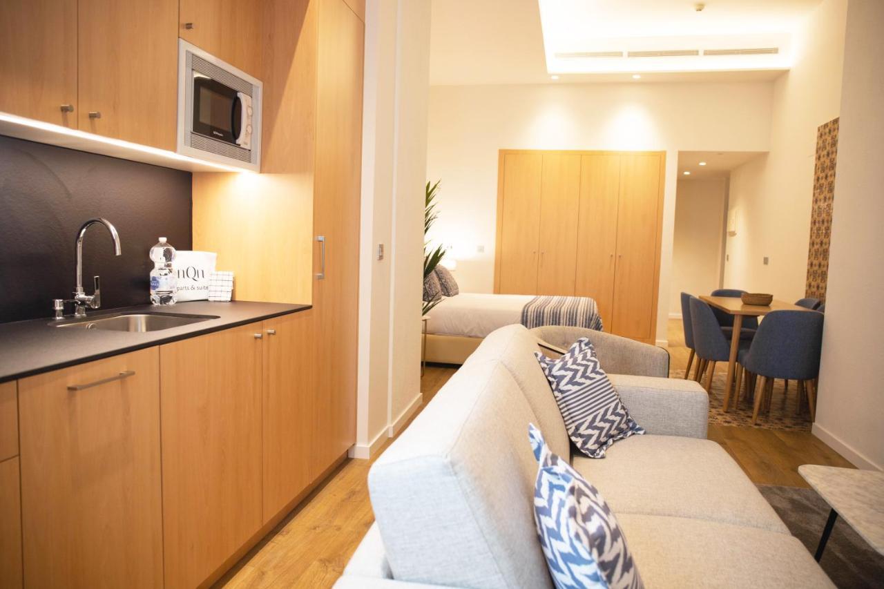 Nqn Aparts & Suites Sevilla Bagian luar foto