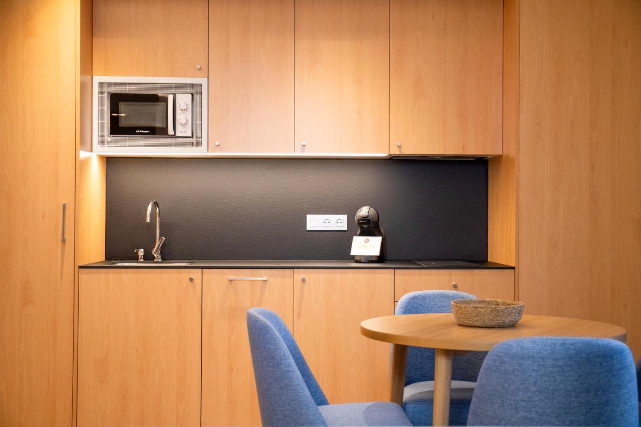 Nqn Aparts & Suites Sevilla Bagian luar foto