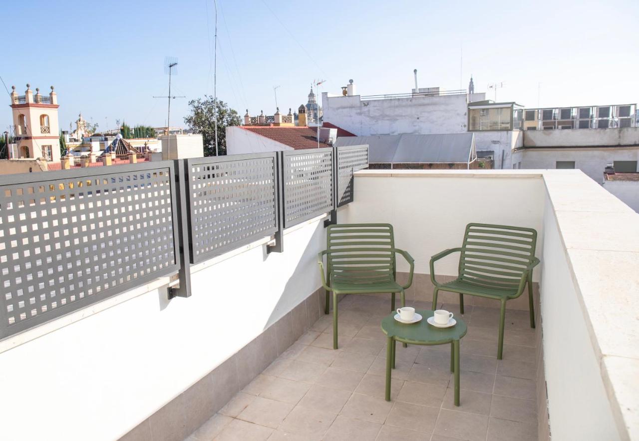 Nqn Aparts & Suites Sevilla Bagian luar foto