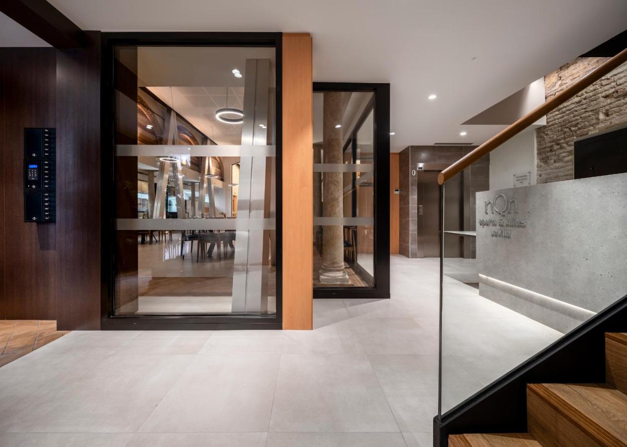 Nqn Aparts & Suites Sevilla Bagian luar foto